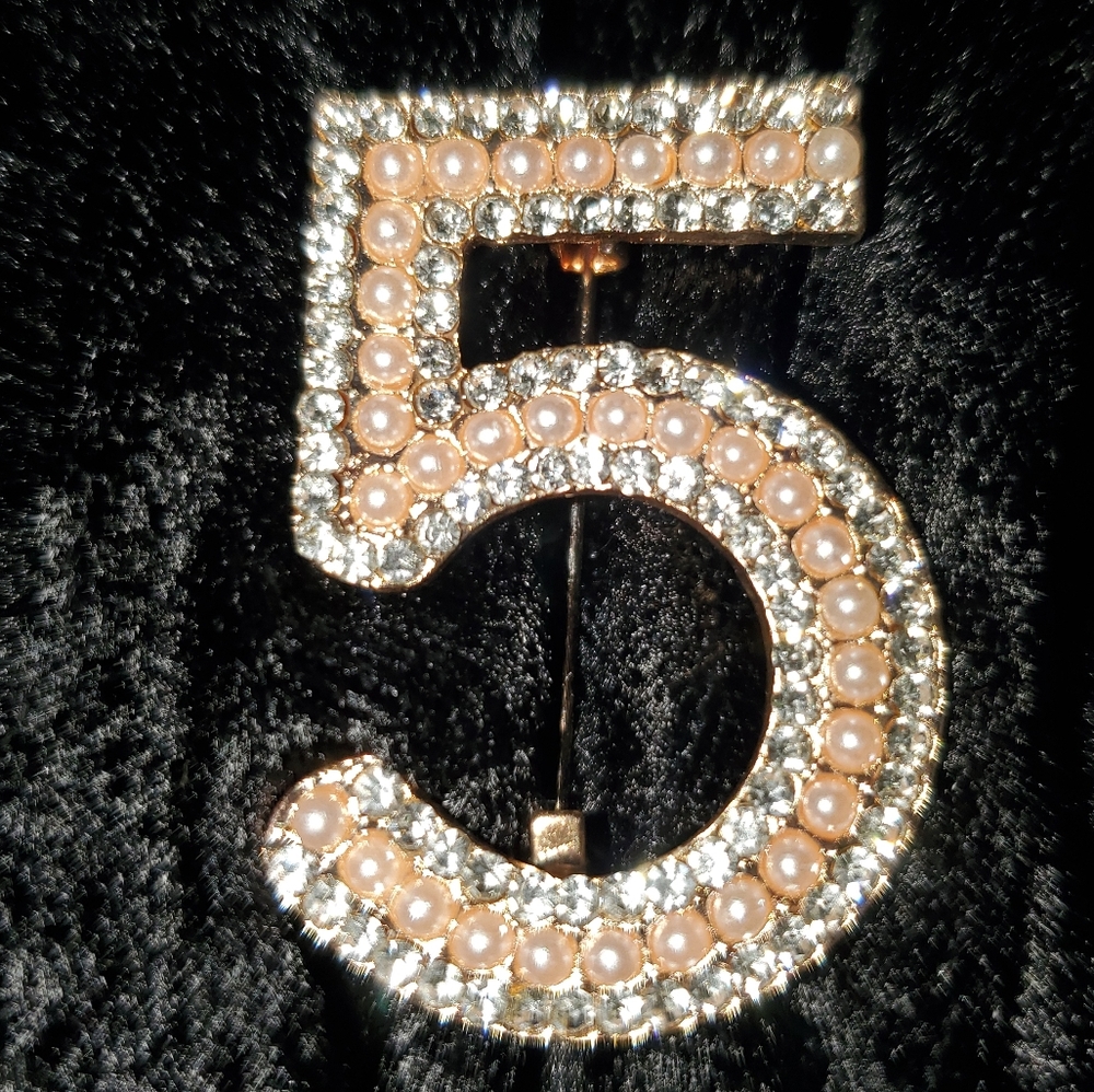 Fashion Pearl Brooch Pins